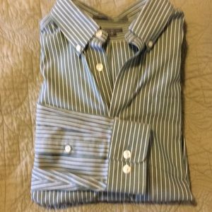 Eddie Bauer relaxed fit,sage green/white shirt